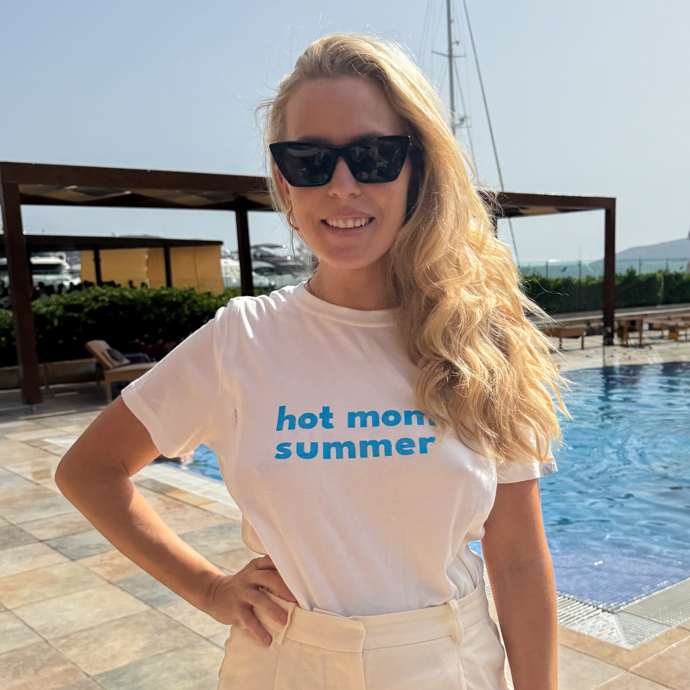 Camiseta de lactancia Hot Mom Summer